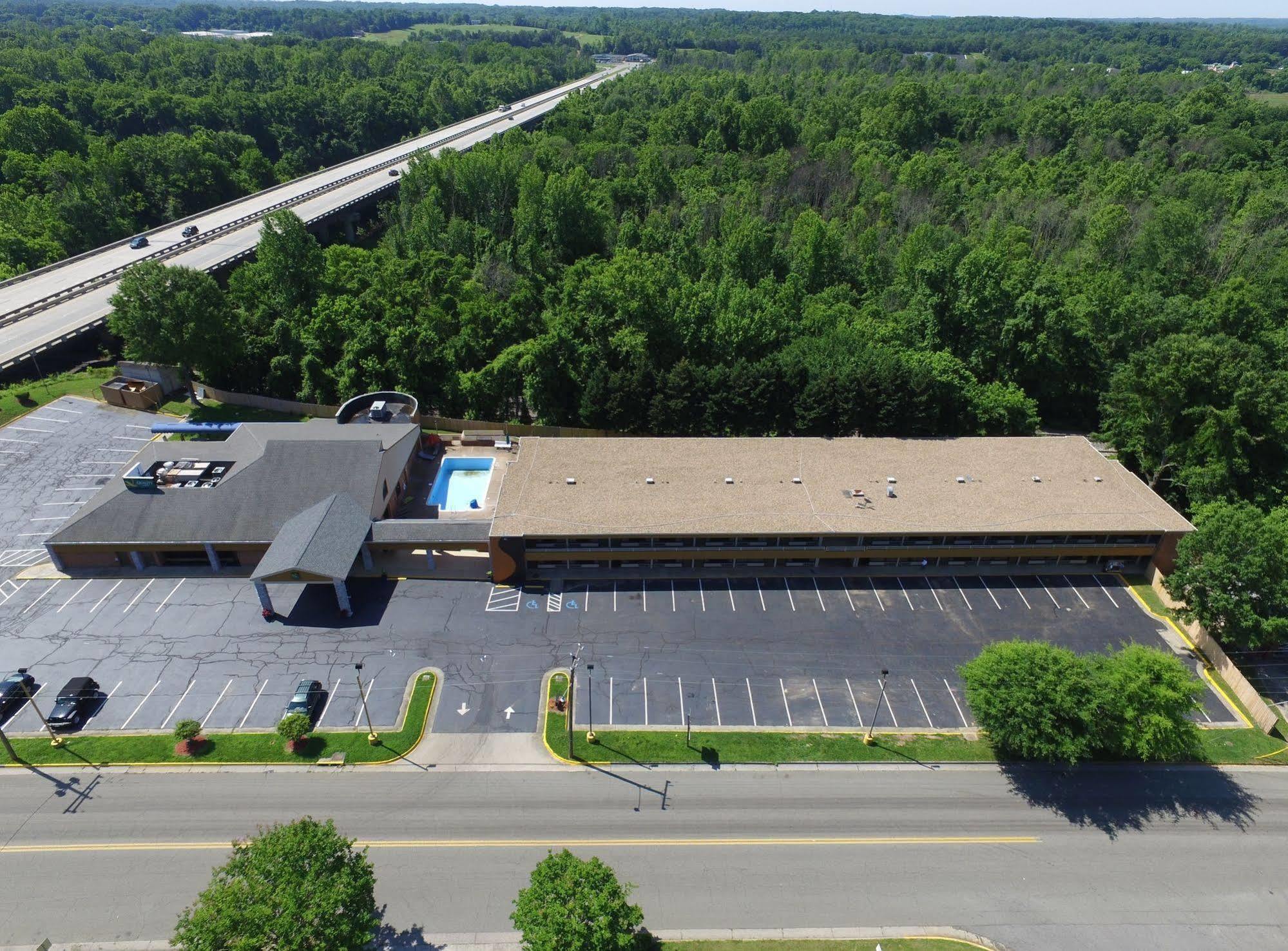 Quality Inn South Boston - Danville East Extérieur photo